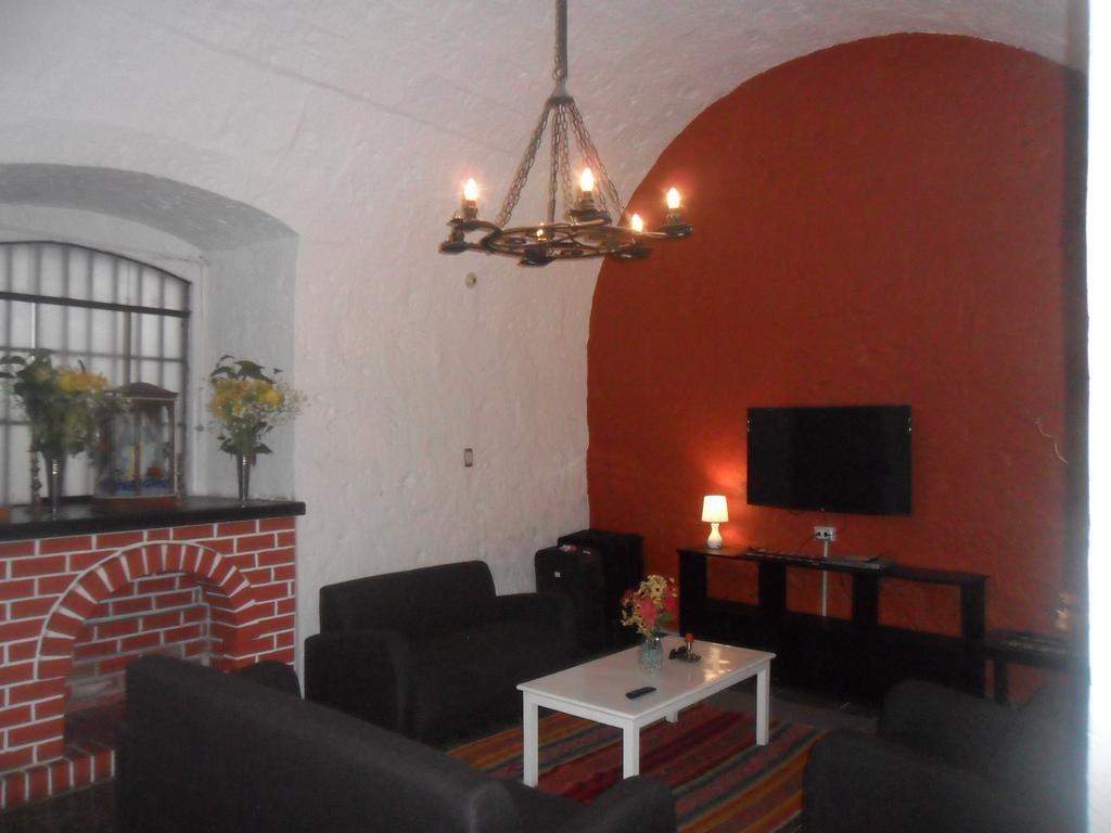 Bed and Breakfast La Casa De Ana - Peru Yanahuara Екстер'єр фото
